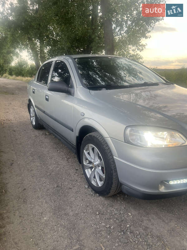 Седан Opel Astra 2008 в Львове фото 11 Седан Opel Astra 2008 в Львове