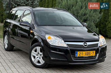 Универсал Opel Astra 2009 в Самборе