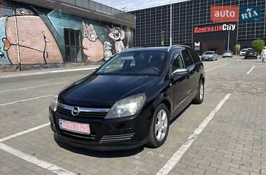 Універсал Opel Astra 2005 в Луцьку
