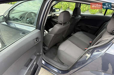 Хэтчбек Opel Astra 2008 в 