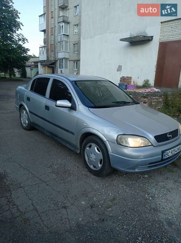 Седан Opel Astra 1999 в Сколе