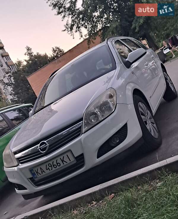 Opel Astra 2008