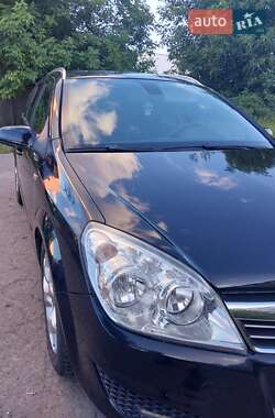 Універсал Opel Astra 2008 в Житомирі