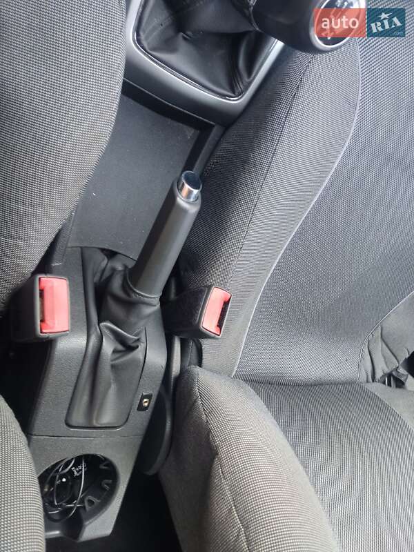 Хэтчбек Opel Astra 2013 в Харькове