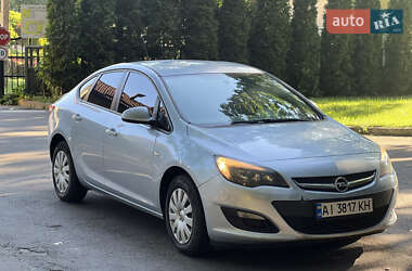 Седан Opel Astra 2016 в 