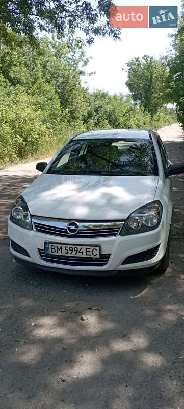 Opel Astra 2010