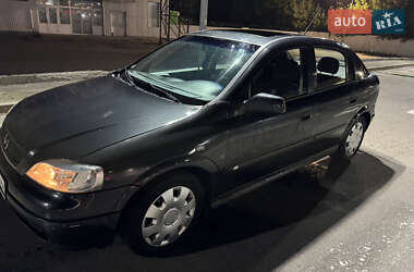 Хэтчбек Opel Astra 1998 в 