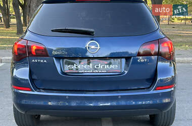 Универсал Opel Astra 2010 в 