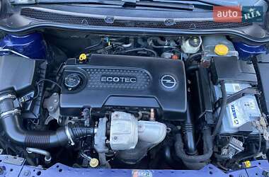 Универсал Opel Astra 2012 в 