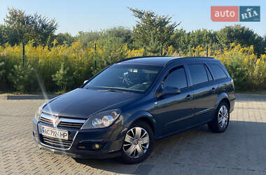 Універсал Opel Astra 2006 в Луцьку