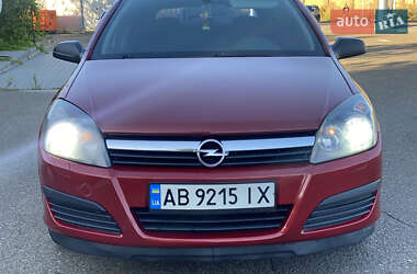 Хетчбек Opel Astra 2006 в Чернівцях