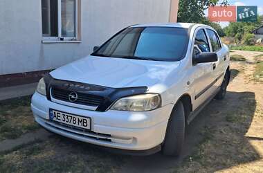 Седан Opel Astra 2007 в Петриковке