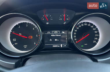 Универсал Opel Astra 2019 в 