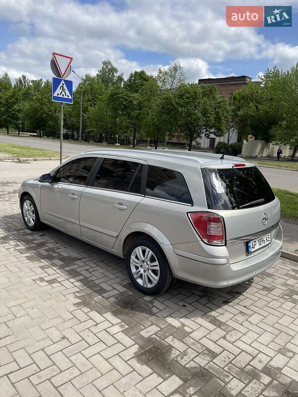 Универсал Opel Astra 2008 в Запорожье