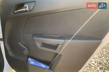 Универсал Opel Astra 2010 в 