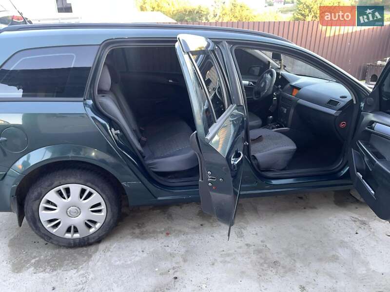 Универсал Opel Astra 2004 в Хмельницком