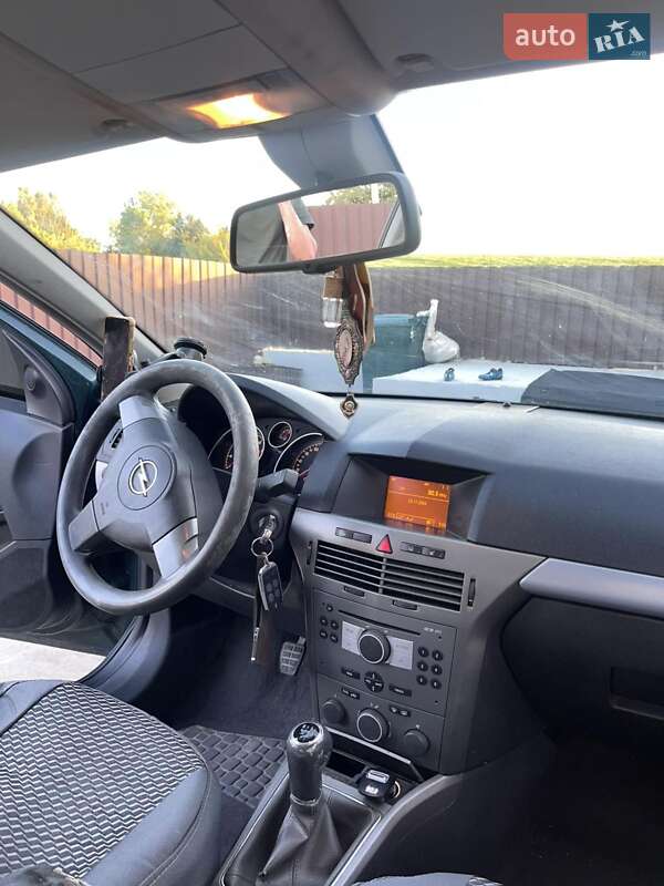 Универсал Opel Astra 2004 в Хмельницком