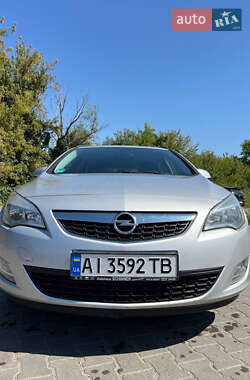 Универсал Opel Astra 2010 в Белой Церкви