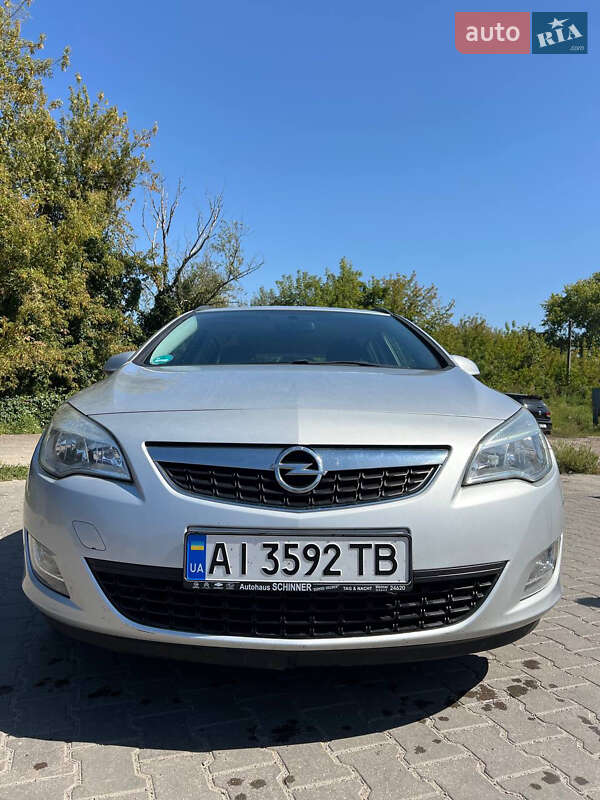 Opel Astra 2010