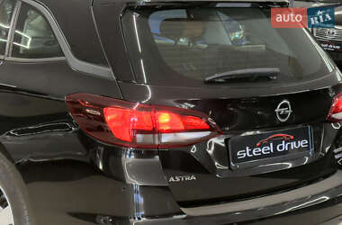 Универсал Opel Astra 2016 в 
