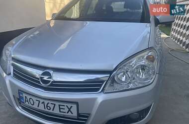 Універсал Opel Astra 2008 в Солотвині