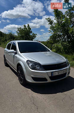 Хэтчбек Opel Astra 2004 в Попельне