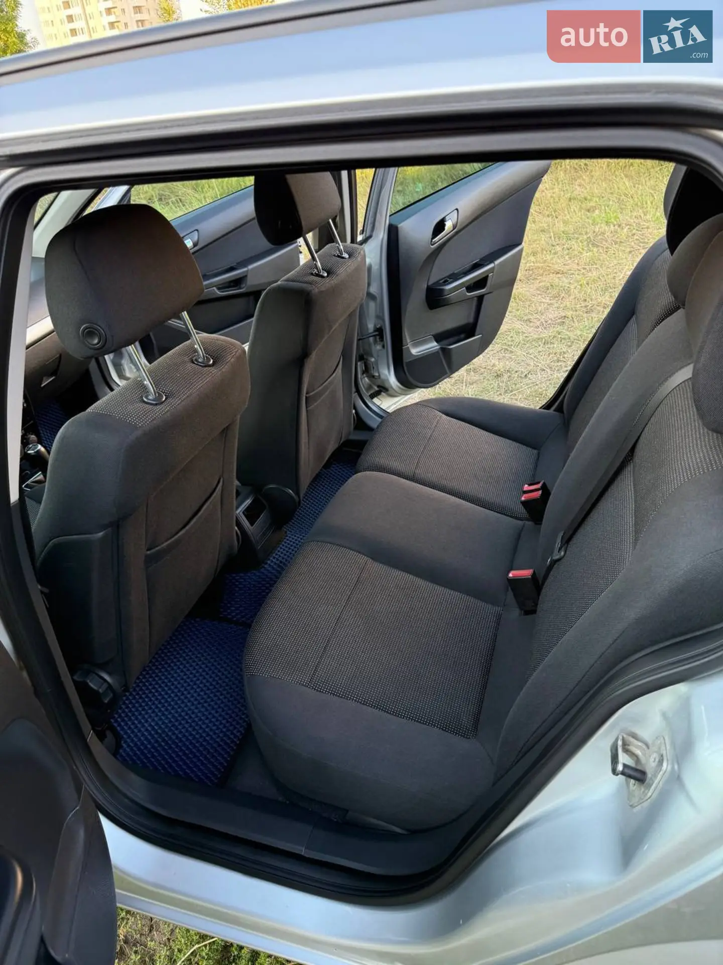 2010 Opel Astra - мініатюра 13
