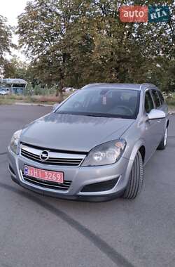 Универсал Opel Astra 2010 в Белой Церкви
