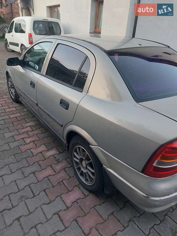 Седан Opel Astra 2006 в Жовкві фото 5 Седан Opel Astra 2006 в Жовкві
