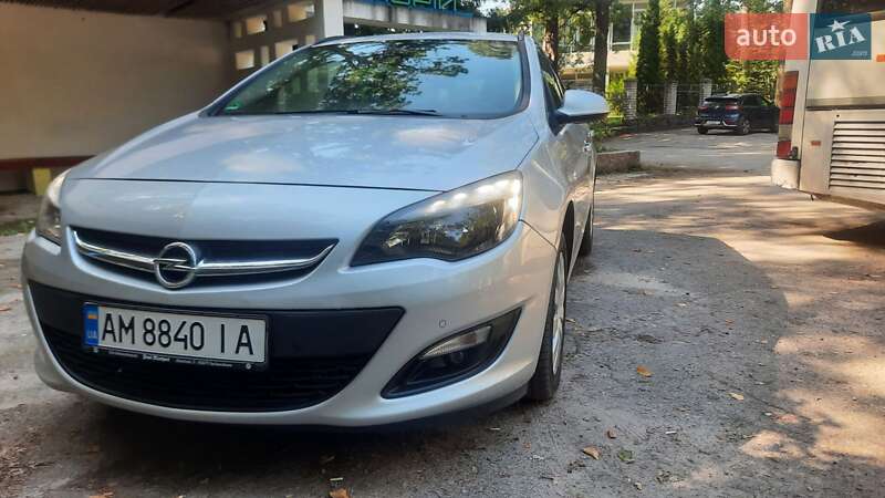 Универсал Opel Astra 2015 в Житомире фото 11 Универсал Opel Astra 2015 в Житомире
