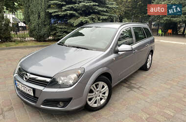 Универсал Opel Astra 2006 в Луцке