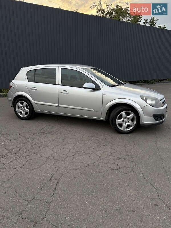 Хетчбек Opel Astra 2006 в Полтаві фото 3 Хетчбек Opel Astra 2006 в Полтаві