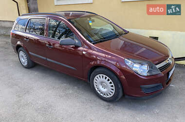 Універсал Opel Astra 2005 в Рівному