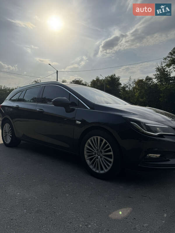 Универсал Opel Astra 2016 в Харькове
