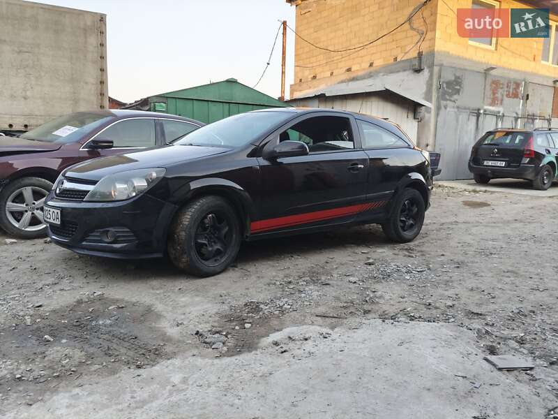 Хэтчбек Opel Astra 2007 в 