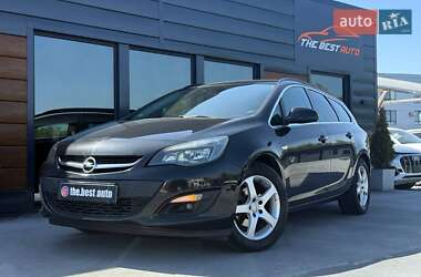 Универсал Opel Astra 2015 в Ровно