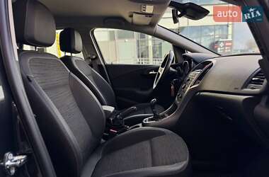 Универсал Opel Astra 2015 в Луцке