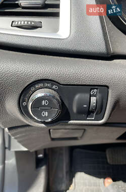 Универсал Opel Astra 2012 в 