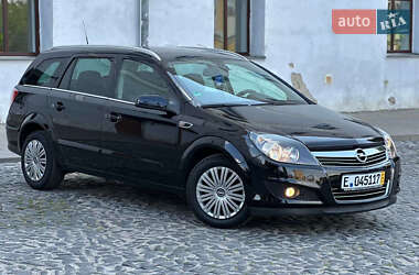 Универсал Opel Astra 2006 в Луцке