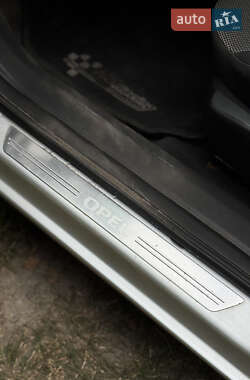 Универсал Opel Astra 2010 в 