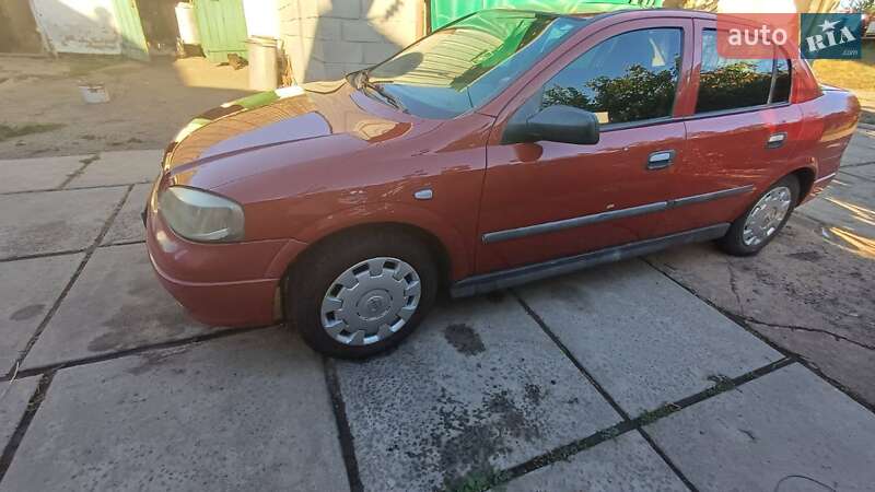 Седан Opel Astra 2007 в Тараще фото 2 Седан Opel Astra 2007 в Тараще