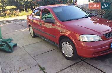 Седан Opel Astra 2007 в Тараще