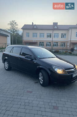 Універсал Opel Astra 2005 в Надвірній