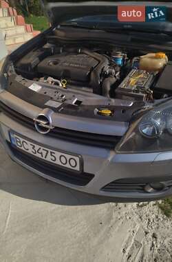 Универсал Opel Astra 2005 в 