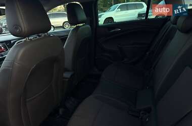 Универсал Opel Astra 2017 в 