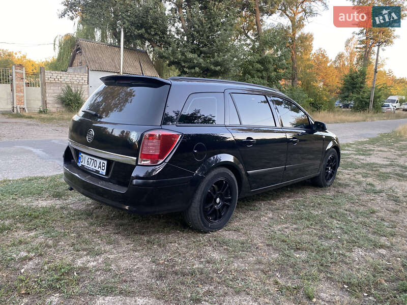 Универсал Opel Astra 2004 в Запорожье