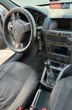 Універсал Opel Astra 2006 в 