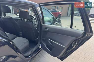 Универсал Opel Astra 2009 в 
