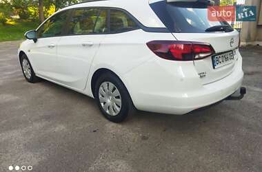 Универсал Opel Astra 2018 в 