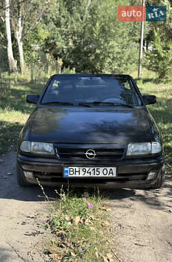 Кабриолет Opel Astra 1993 в 